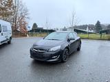 Opel Astra J Lim. 5-trg. Active TÜV -03/27 - Opel Astra mit Diesel-Antrieb: 2.0