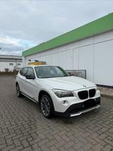 BMW X1 20d xdrive Automatik pano - BMW 120 SUV