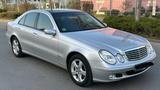 Mercedes-Benz E 320 V6 ELEGANCE*Panorama*AHK - Mercedes-Benz E 320 in Düsseldorf