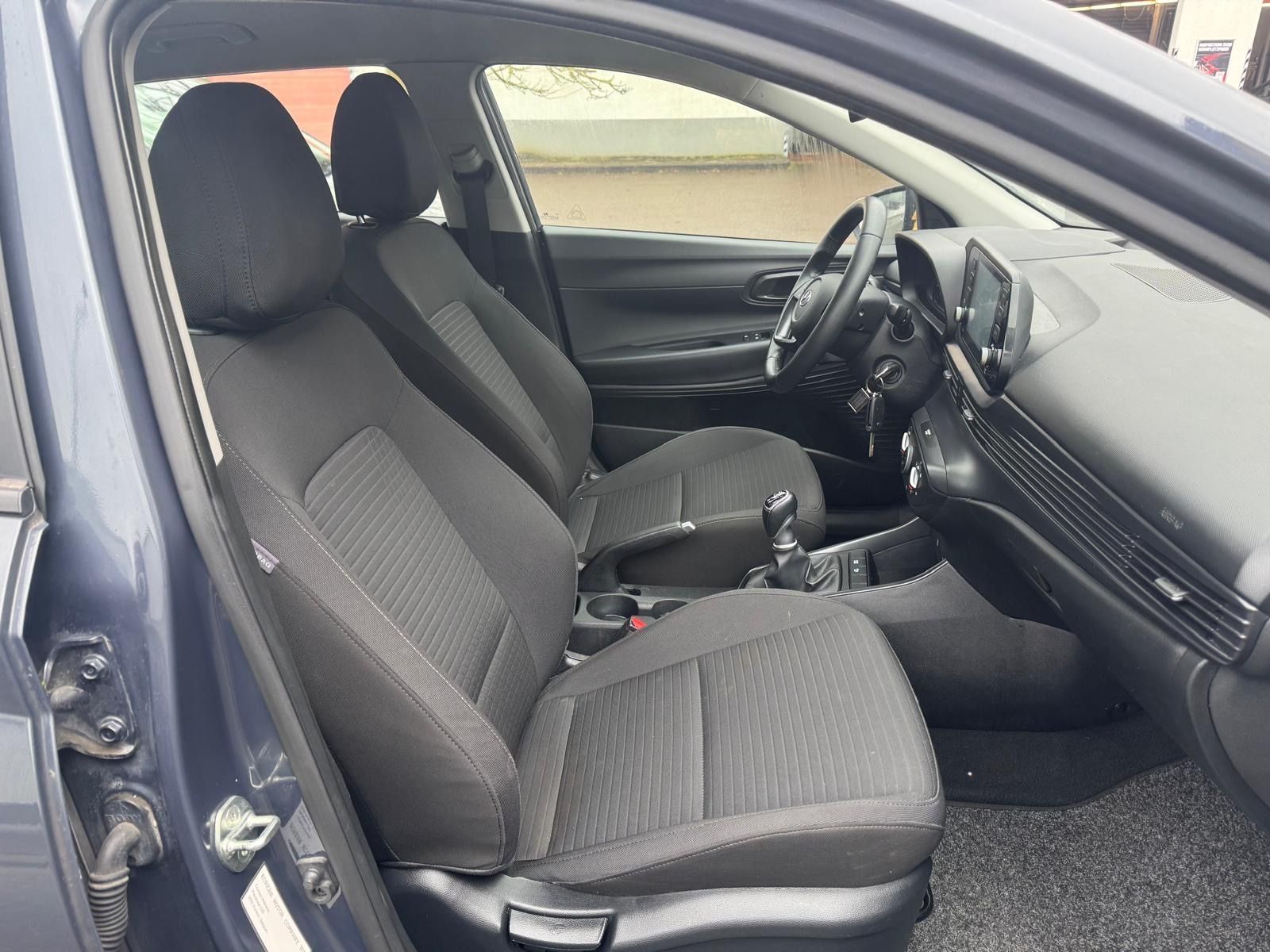 Fahrzeugabbildung Hyundai i20 Prime Kamera+Bluetooth