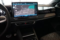 VW Tiguan 1.5 eTSI R-Line | Pano | HuD | AHK | 20" VW Tiguan 1.5 eTSI R-Line | Pano | HuD | AHK | 20"
