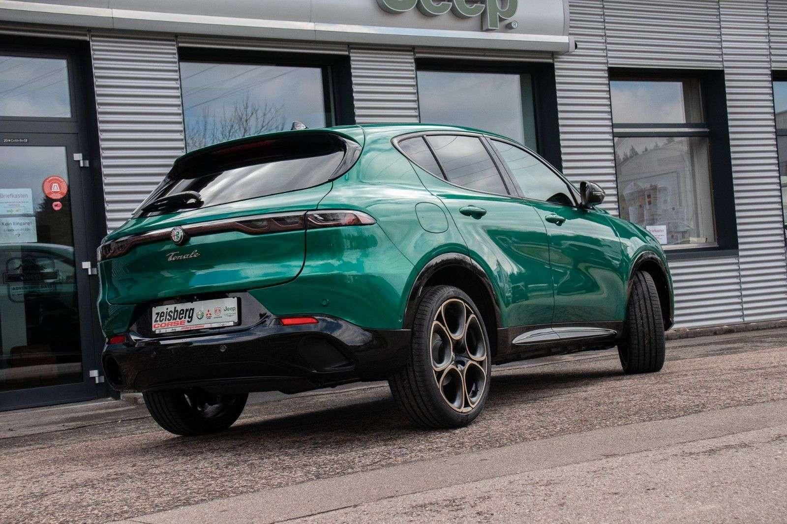Fahrzeugabbildung Alfa Romeo Tonale MY25 1.5 VGT Hybrid 118kW DCT INTENSA