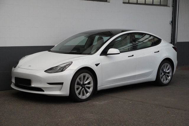 Tesla Model 3 Long Range AWD  *innen weiß*19-Zoll*EAP