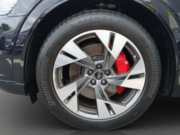 Audi Q8 e-tron - 2