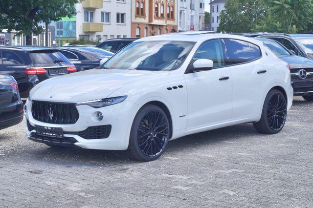 Maserati LEVANTE GRAN LUSSO S Q4*MOD.2018+PANO+22`LM*