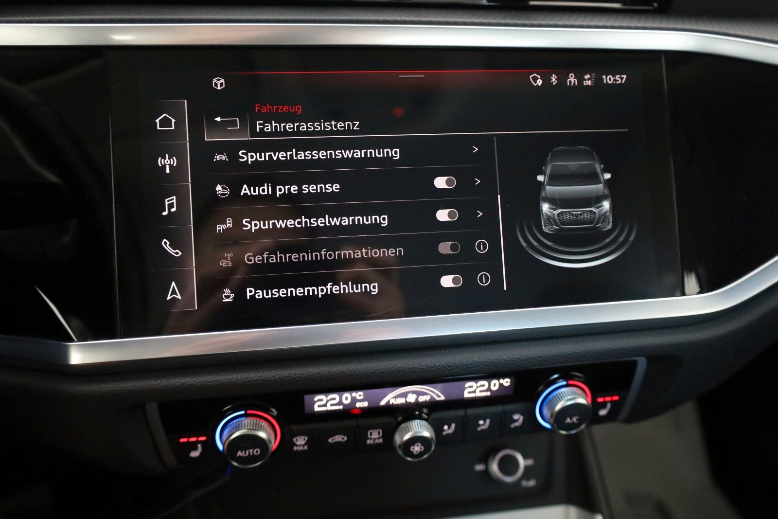Fahrzeugabbildung Audi Q3 Sportback 45 TFSIe Leder,Navi,LED,Kam,Apple