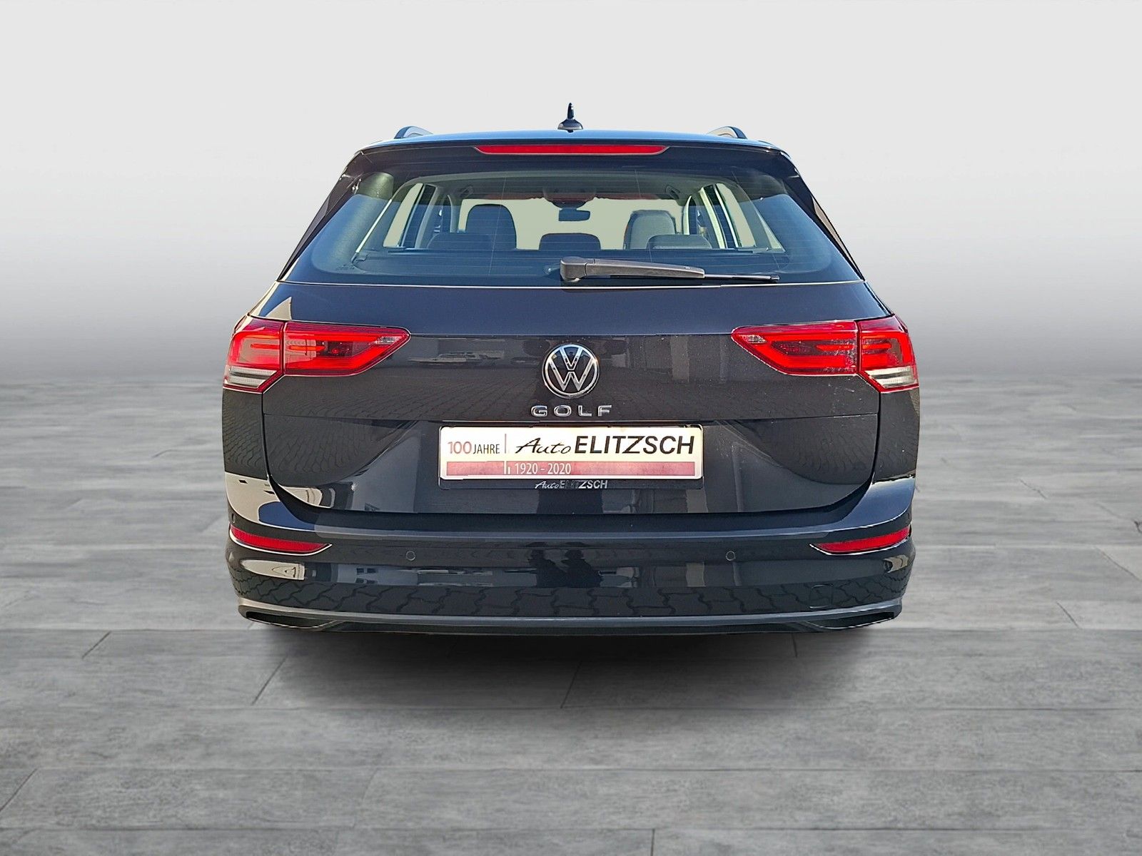 Fahrzeugabbildung Volkswagen Golf VIII Variant TSI Life LED Navi AID ACC PDC