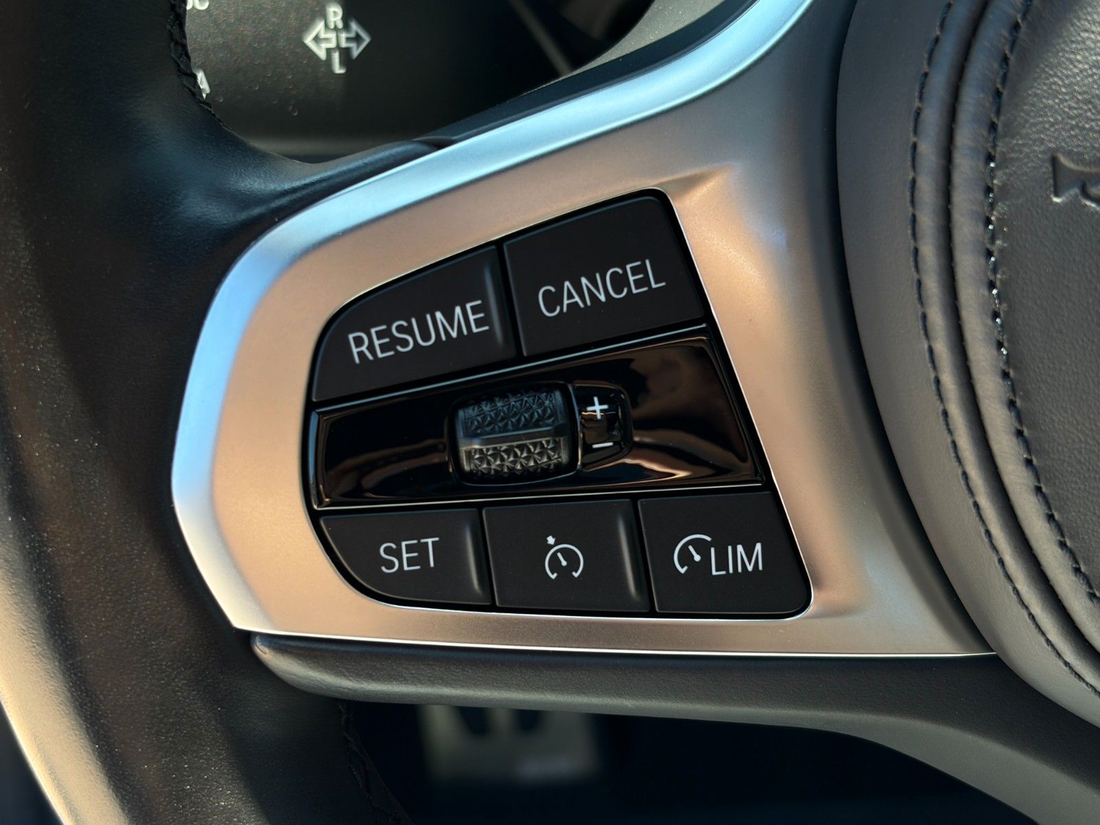 Fahrzeugabbildung BMW 218i Gran Coupe M Sport Shadow Pano HiFi KZG LHZ