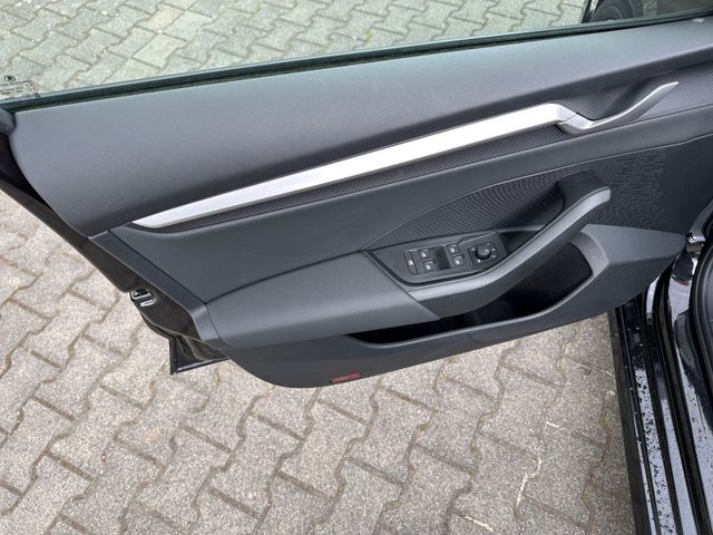 Octavia Com1.5TSI mHEV MATRIX-LED+HUD+LED+STDHZG