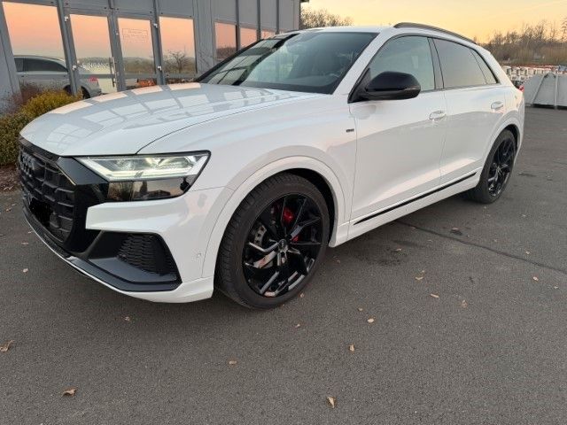 Audi Q8 50 TDI quattro 3 x S- Line + Pano+ Luft +22Zo