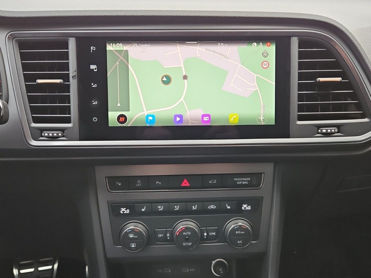 Fahrzeugabbildung CUPRA Ateca Basis 4Drive,AHK,Navi,el.Heckklappe,Totwin
