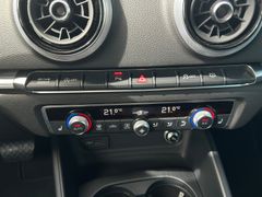 Fahrzeugabbildung Audi A3 35 TFSI sport Stronic ACC Navi Kamera Xenon