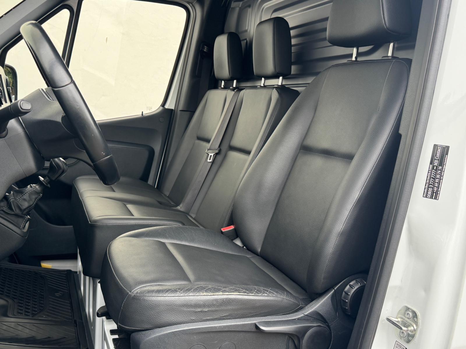 Mercedes-Benz Sprinter 214 CDI Kasten K/F "Klima/MBUX/LED/AHK"