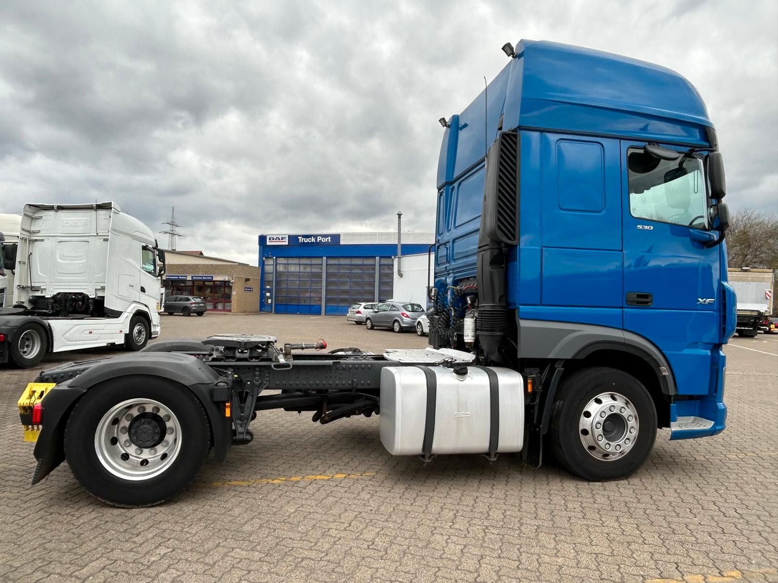 Fahrzeugabbildung DAF XF 530 FT, Intarder, Hydr., Bj.2022