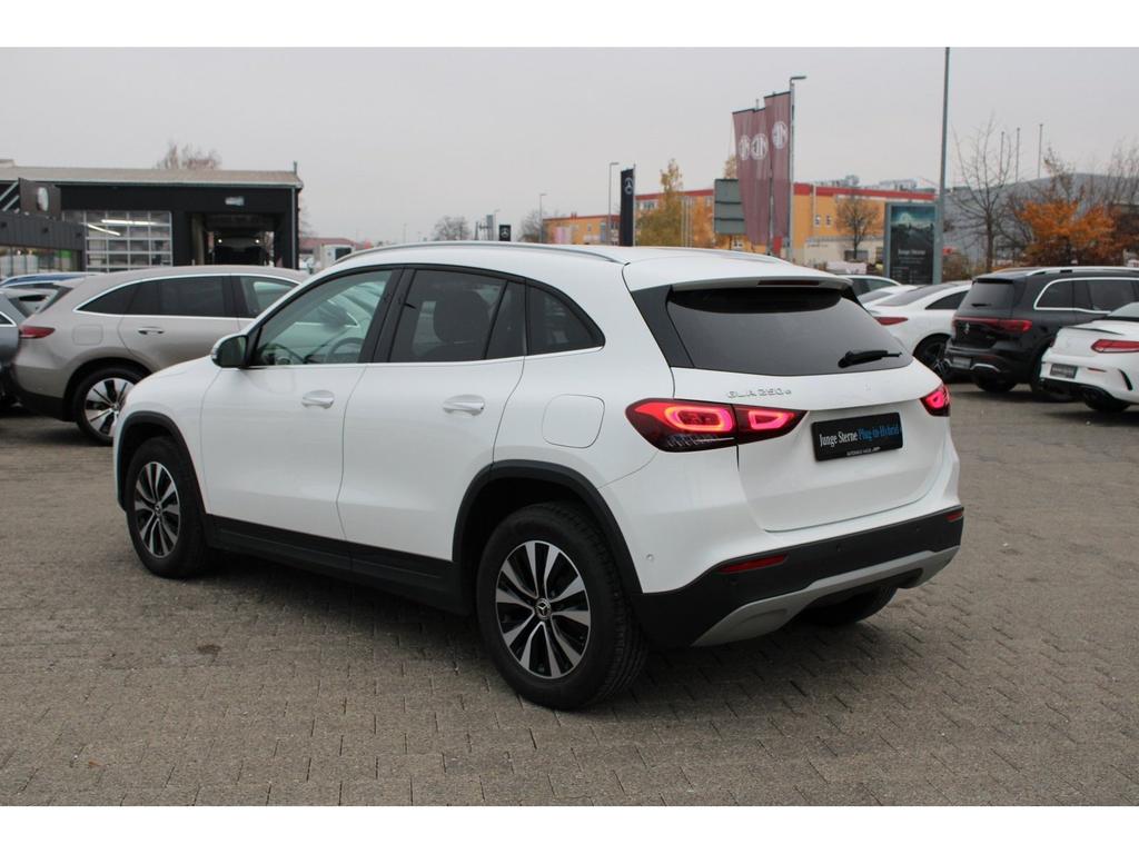 Mercedes-Benz GLA 250