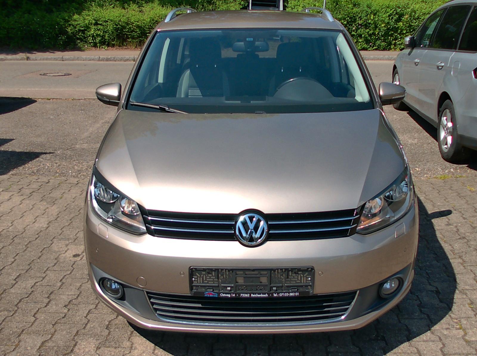 Volkswagen Touran Life **7-SITZER/NAVI/STANDHZG**