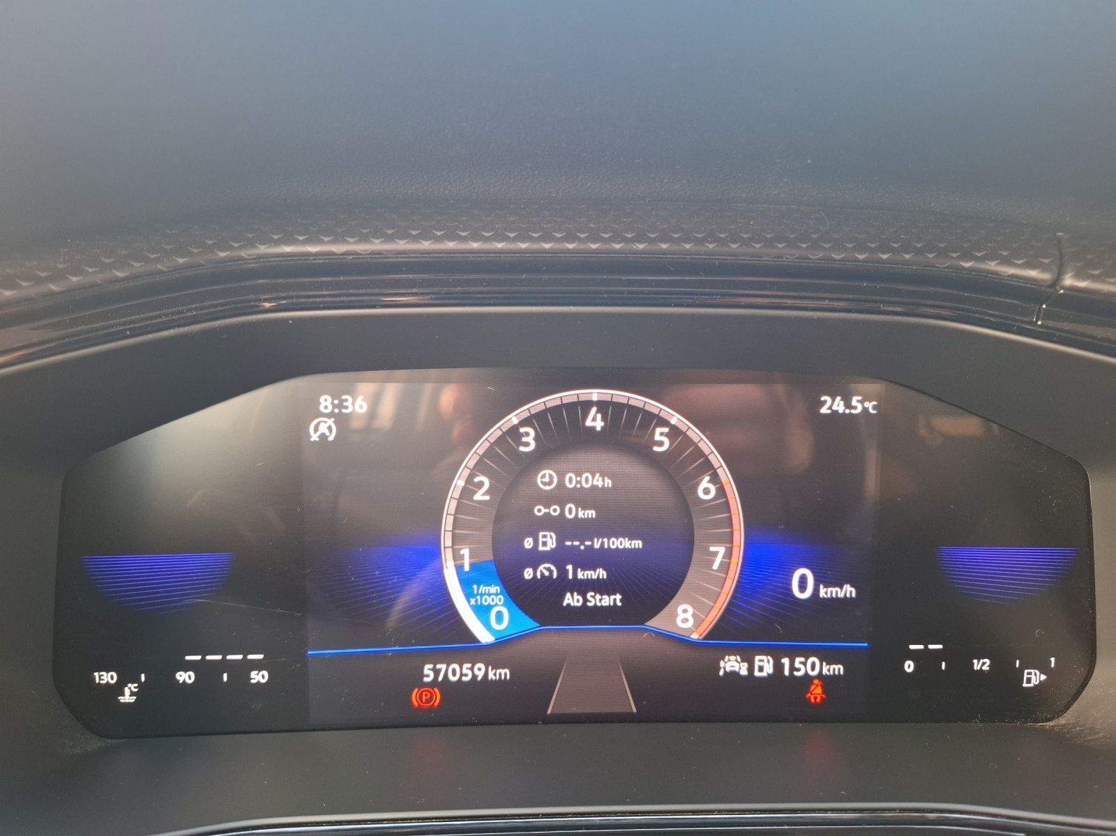 Fahrzeugabbildung Volkswagen T-Cross TSI Life AHK AID Climatronic ACC RFK SH