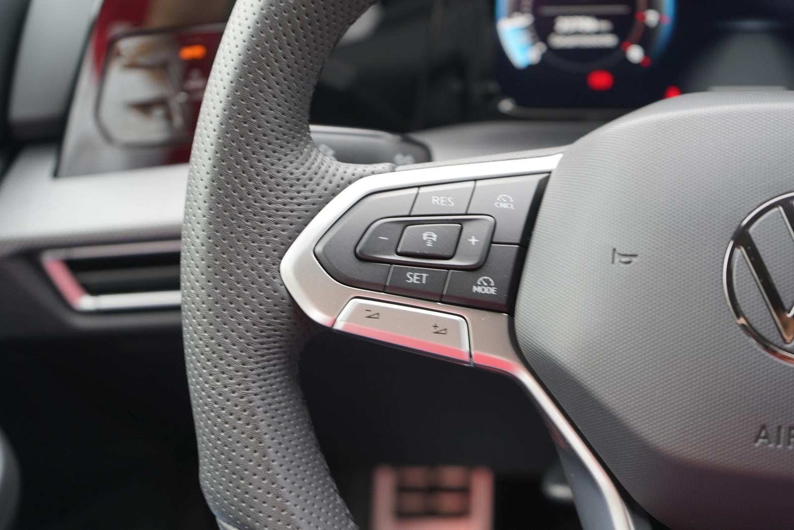 Volkswagen Golf VIII 1.5 TSI R-Line LED Sitzheizung Kamera, миниатюра 11