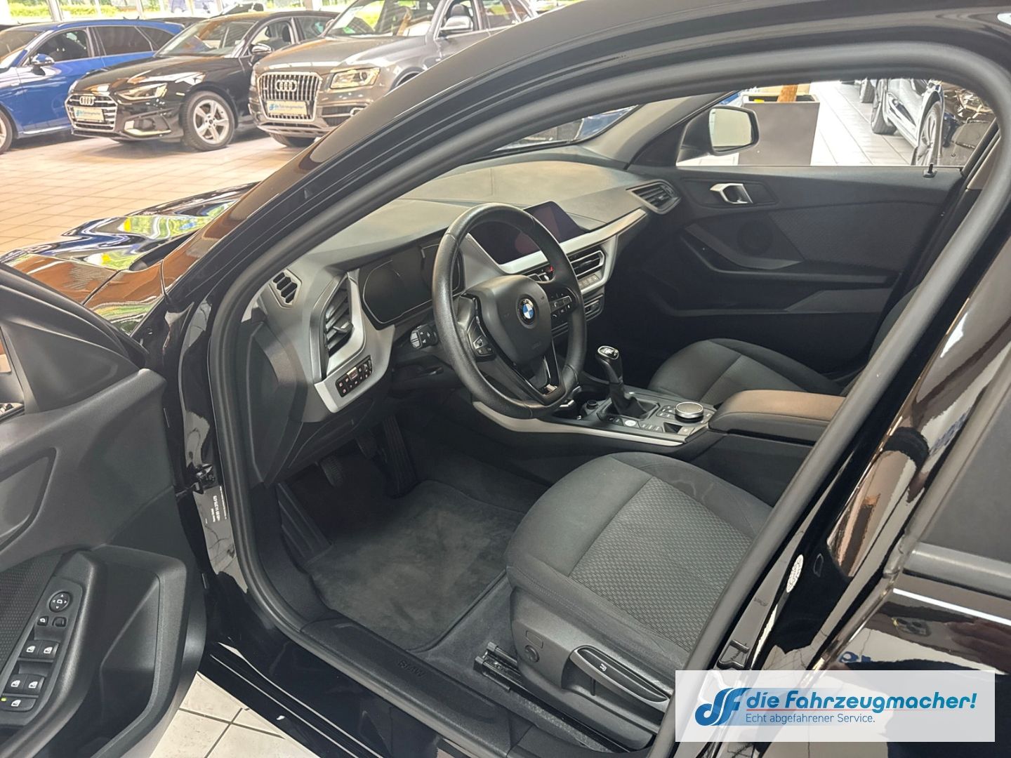 Fahrzeugabbildung BMW 118 Navi Digi Cockpit Mehrzonenklima Fahrerprofi