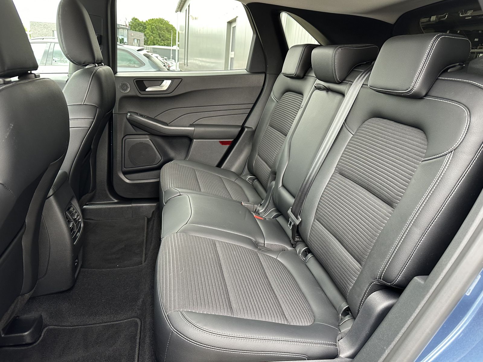 Fahrzeugabbildung Ford Kuga 2.5 Plug-In Hybrid Titanium X NAV+LED+HUD
