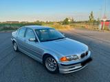 BMW 323i E46 - BMW 323: 323i E46