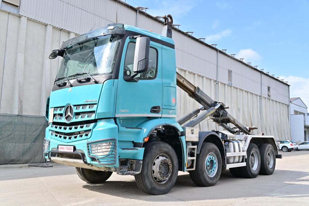 Mercedes-Benz Arocs 3251 E6 8x4 Retarder Blatt/Blatt AHK 26T