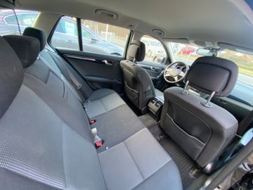 Fahrzeugabbildung Mercedes-Benz C 180 T CDI*SHZ*Navi*PDC*Tempomat*AHK*