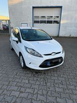 Ford Fiesta 1.3 Tüv Neu/Steuerkette neu/Klima - Ford Fiesta aus 2009: ST