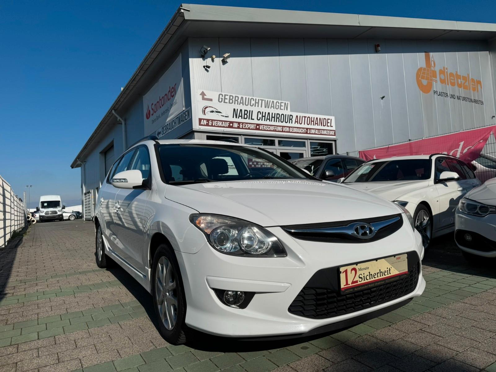 Hyundai i30 CW 1.6 CRDi 66 kW FIFA WM Edition