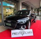 Audi A3 Sportback 40 TFSI e Advanced - mit Hybrid-Antrieb: Violett, Limousine