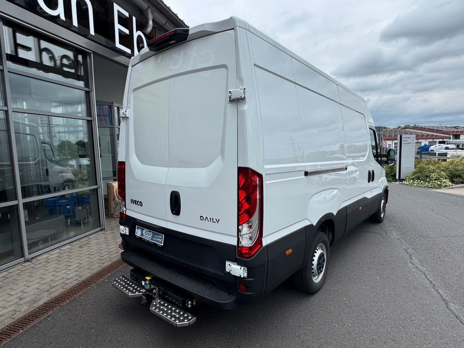 Fahrzeugabbildung Iveco Daily 35S16 *R3.520mm*Automatik*AHK*LED*