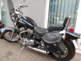 Suzuki VS 1400 Intruder.Remus Auspuff.Navi,Scheibe.Koff - INTRUDER 1400
