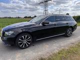 Mercedes-Benz E 200 d T Autom. - - Mercedes-Benz E 200 in Braunschweig