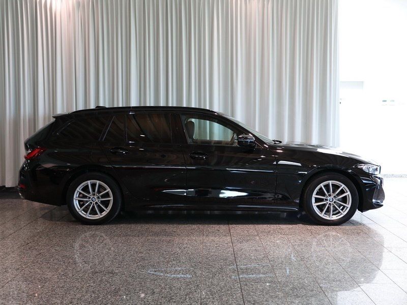 BMW 320d Tour. DrivAss Adp.LED RFK Standheiz. imagem 2