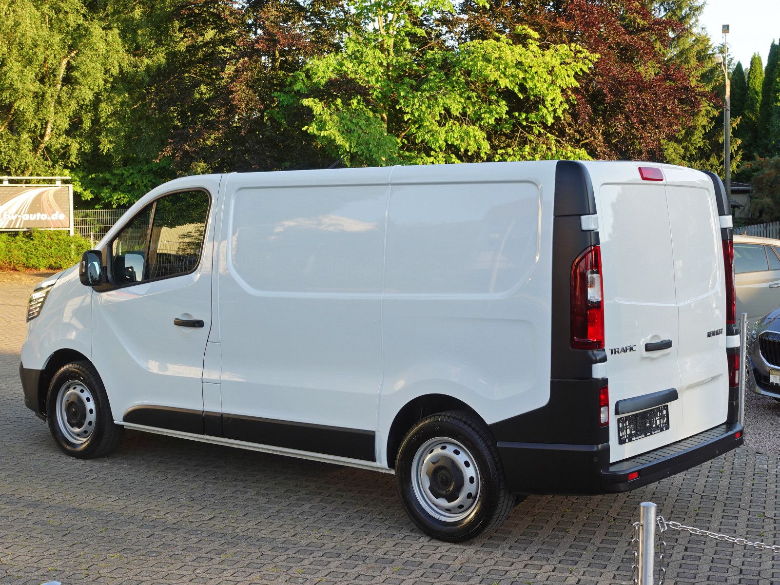 Fahrzeugabbildung Renault Trafic 2.0 Blue dCI Klima Navi EASY LINK