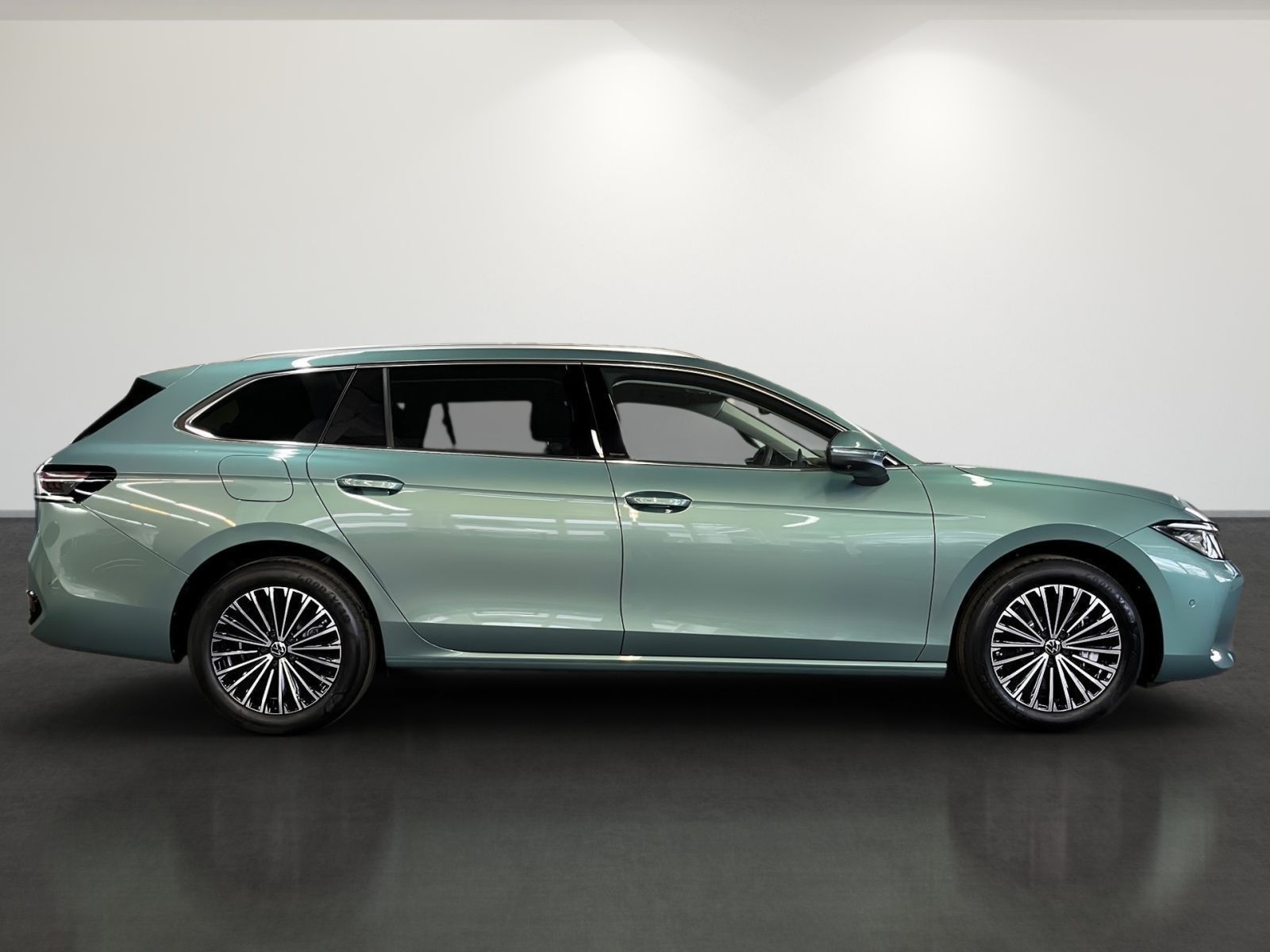 Volkswagen Passat Variant Elegance 1,5 eHybrid BusiPaket PA foto 5