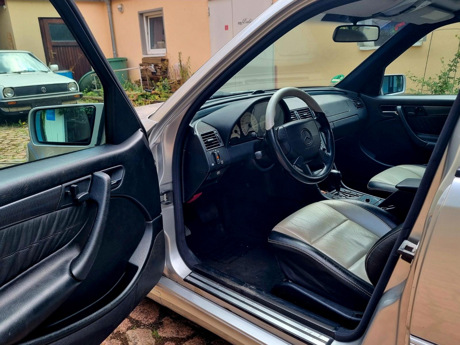 Mercedes-Benz C 43 AMG C 43 T -