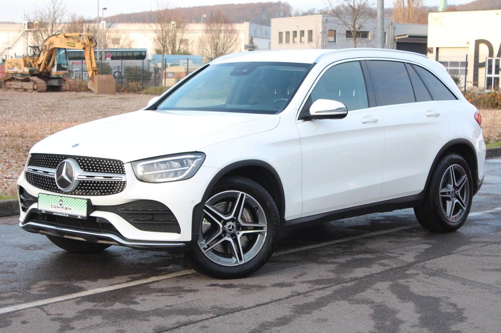 Mercedes-Benz GLC 300 d 4Matic AMG Standheizung AHK 8-fach LED