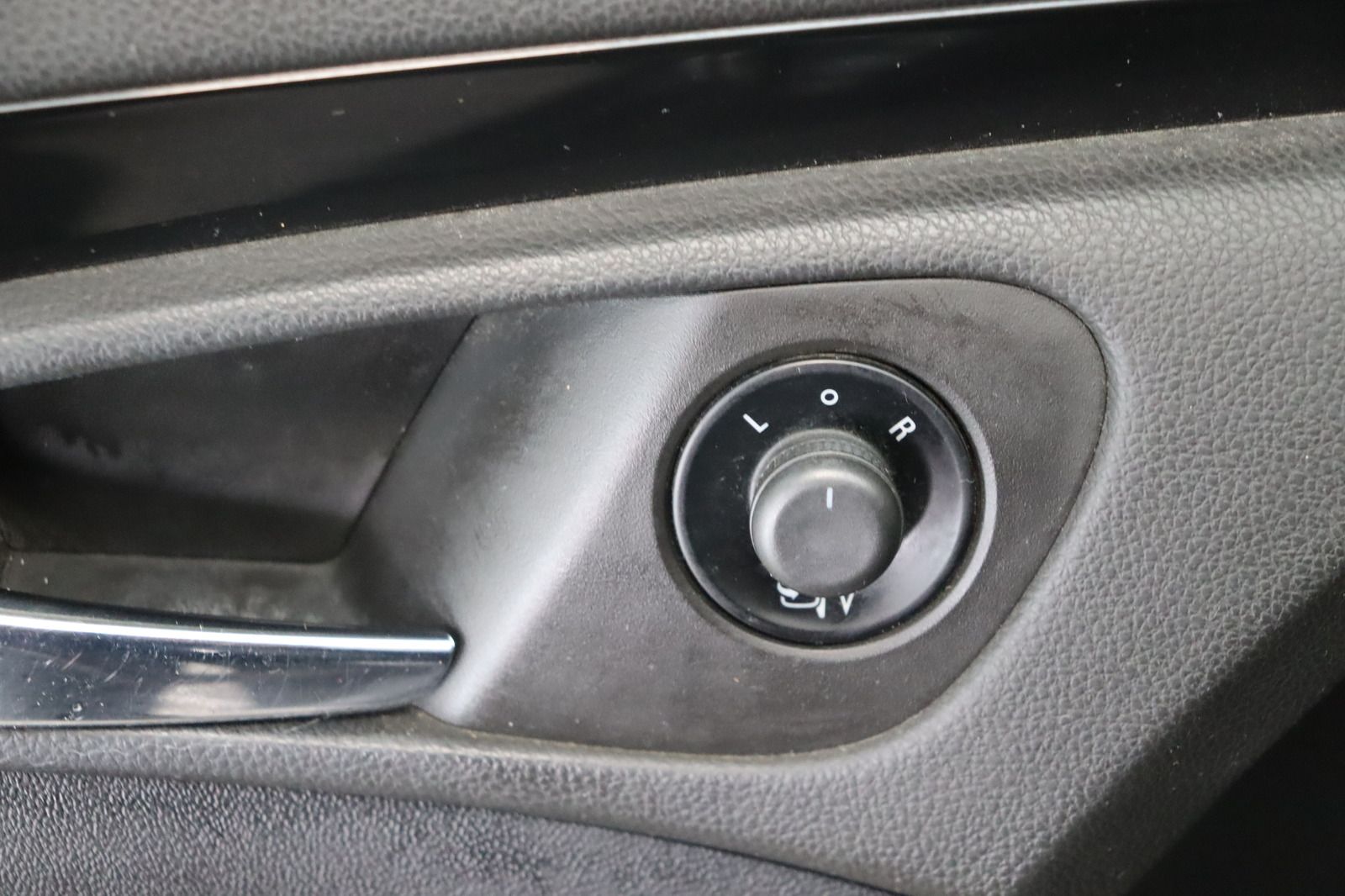 Fahrzeugabbildung Opel Insignia Sports Tourer 2.0 CDTI ecoFLEX Cosmo