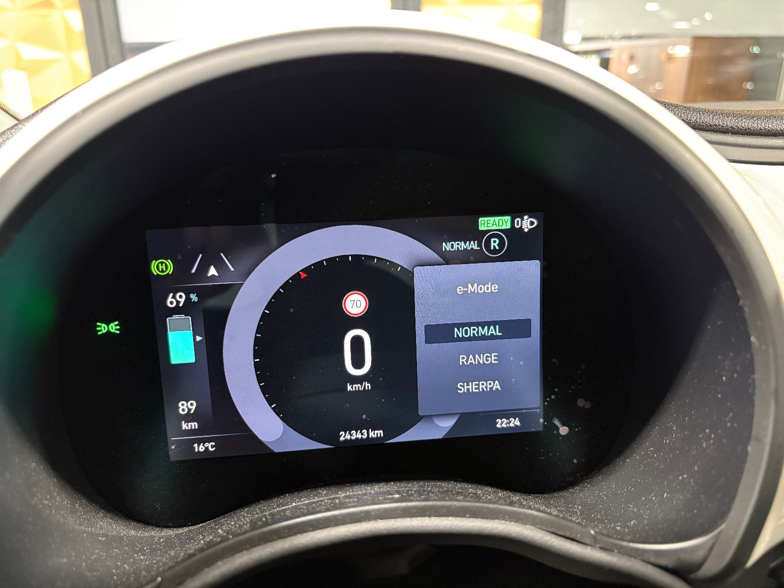 Fahrzeugabbildung Fiat 500e/Basis/TEMPOMAT/APPLE/KLIMA/SPURHALTEASSISTE