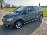 Mercedes-Benz B 160 *nur 49Tkm!!! SPORTPAKET Alu TOP Zustand  - Mercedes-Benz B 160 Gebrauchtwagen
