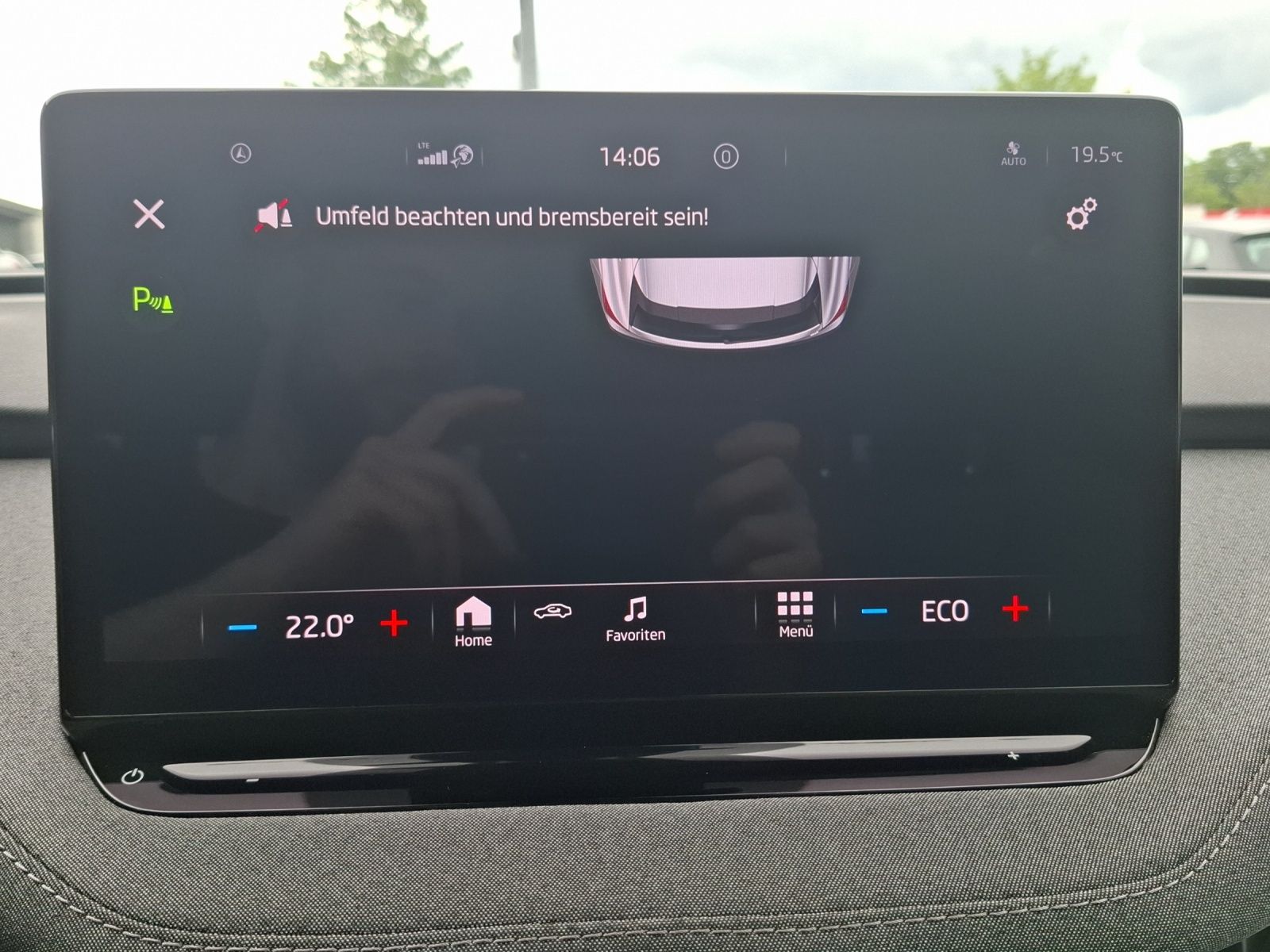 Fahrzeugabbildung SKODA Enyaq 60 Loft LED AHK Navi ACC PDC