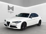 Alfa Romeo Giulia Super 2.2 JTDM *Garantie*Finanzierung* - Alfa Romeo Giulia: Super