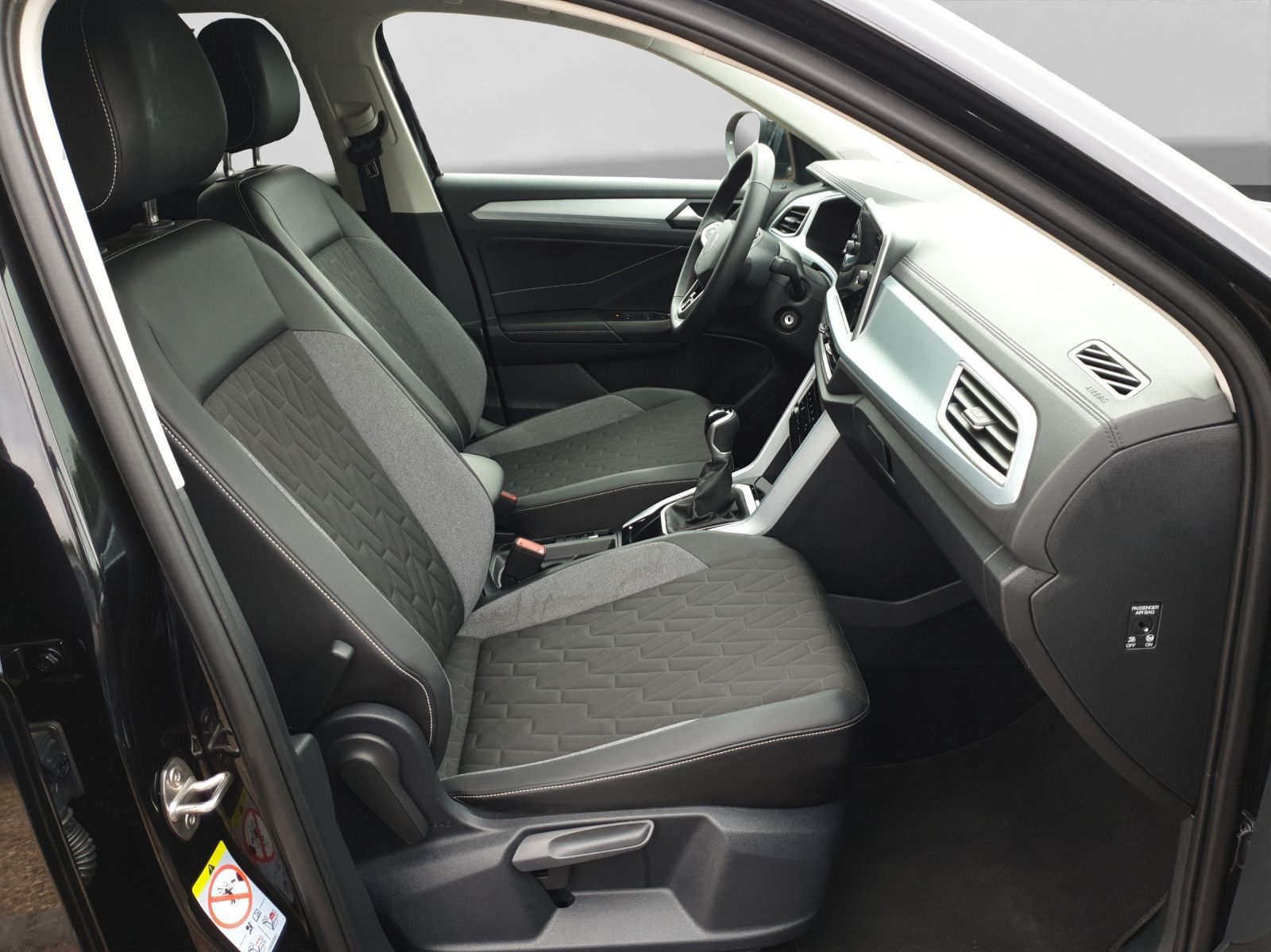 Volkswagen T-Roc - Bild 5
