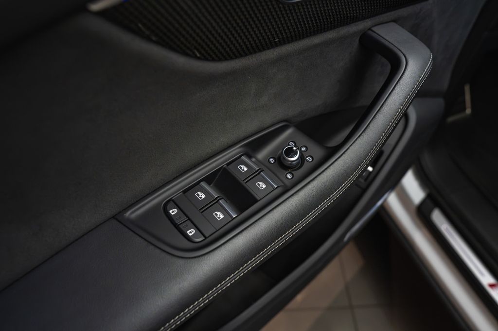 AUDI Q7 50 TDI competition plus*AHK*HU*B&O*PANO*VOLL AUDI Q7 50 TDI competition plus*AHK*HU*B&O*PANO*VOLL