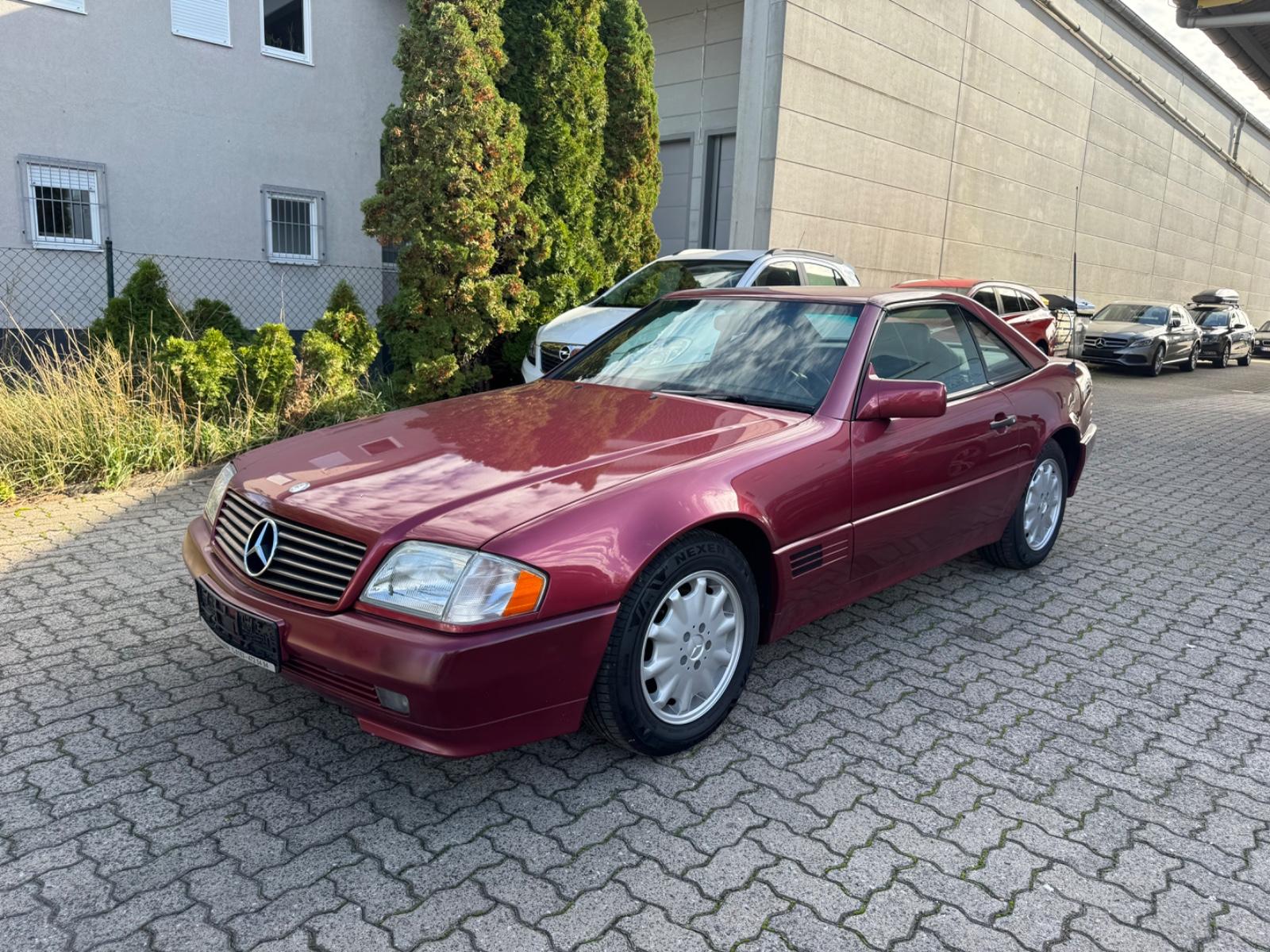 Mercedes-Benz SL 320