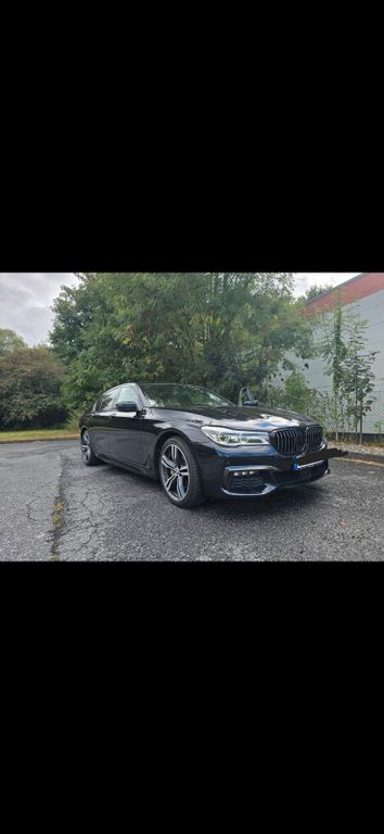 Image of BMW 740