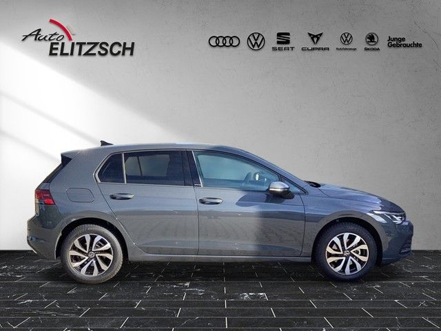 Fahrzeugabbildung Volkswagen Golf VIII Active eTSI DSG LED Navi AID ACC RFK S