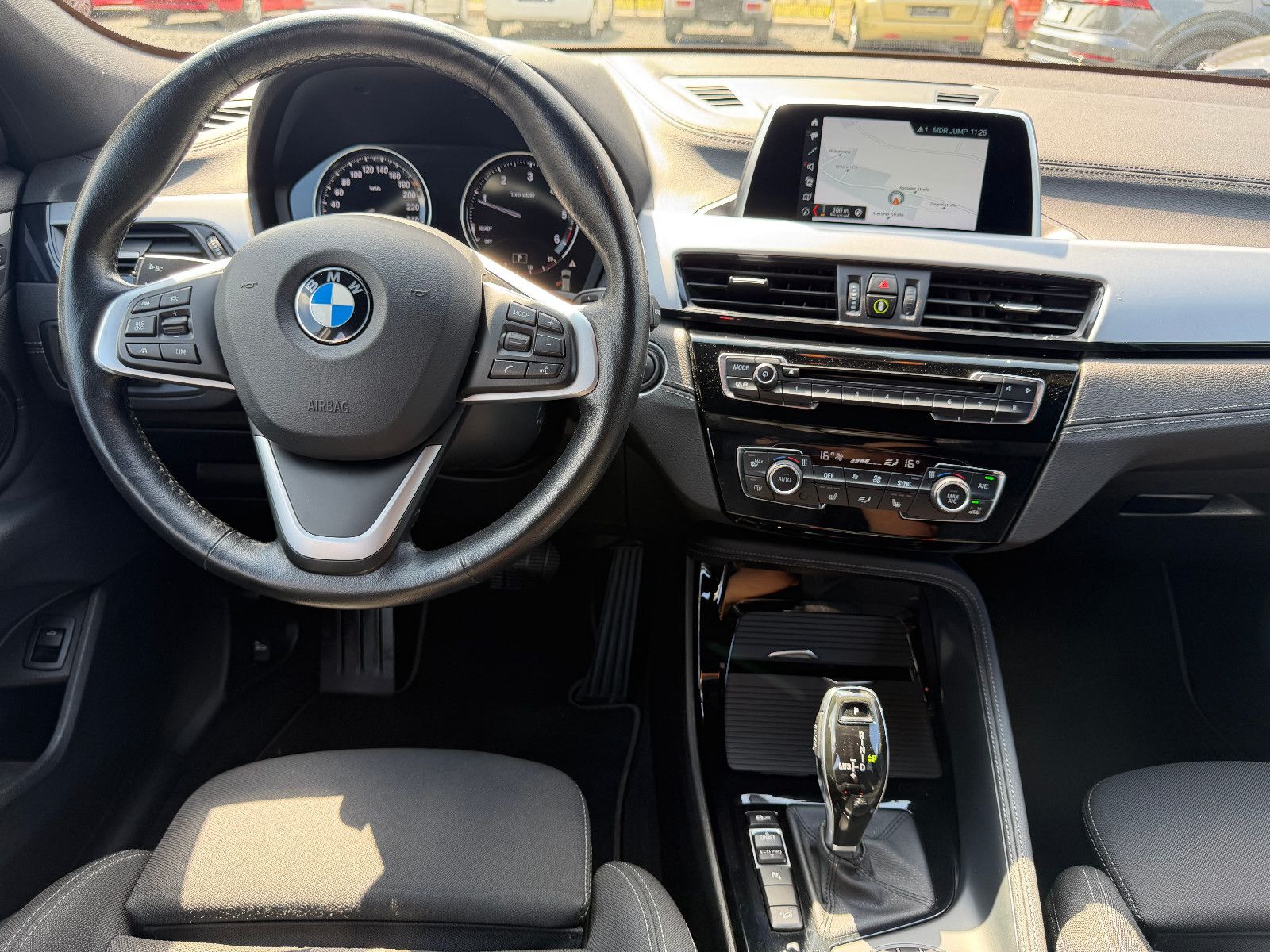 BMW X2 20 d xDrive  AHK/LED/NAVI – Foto 13