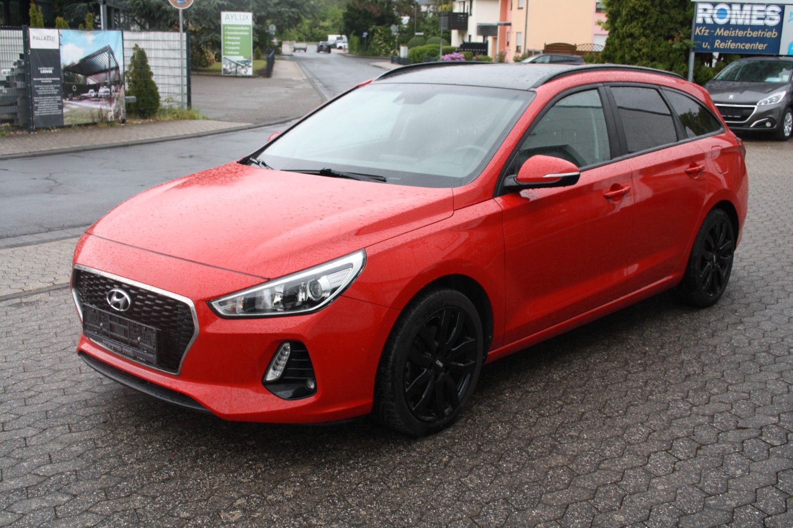 HYUNDAI i30